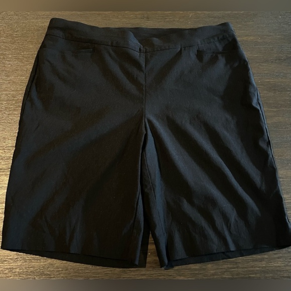 Chicos dressy black shorts size 16